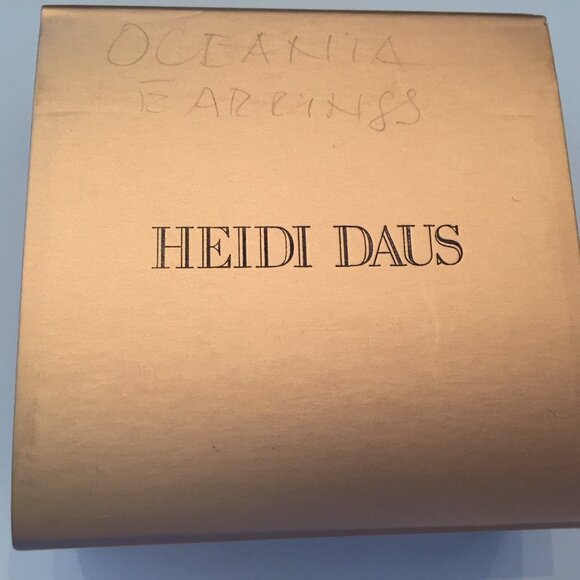 HEIDI DAUS SAY IT WITH STYLE OCEANIA NECKLACE AND EARRINGS SET, NEW IN BOXES - Picture 4 of 7